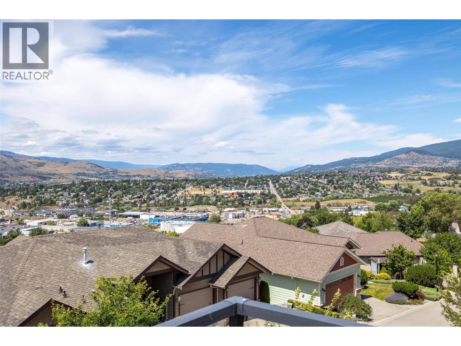 #4 1117 Mt Fosthall Drive - 17