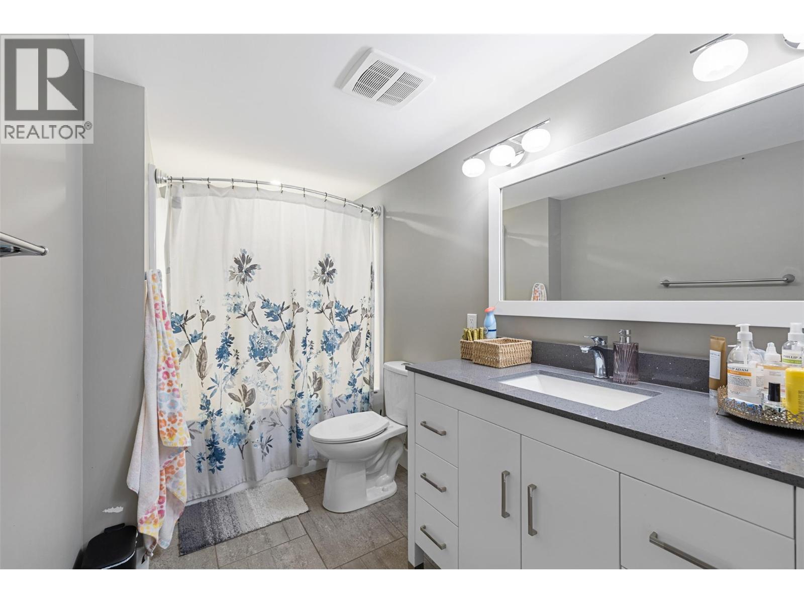 #4 1117 Mt Fosthall Drive - 47