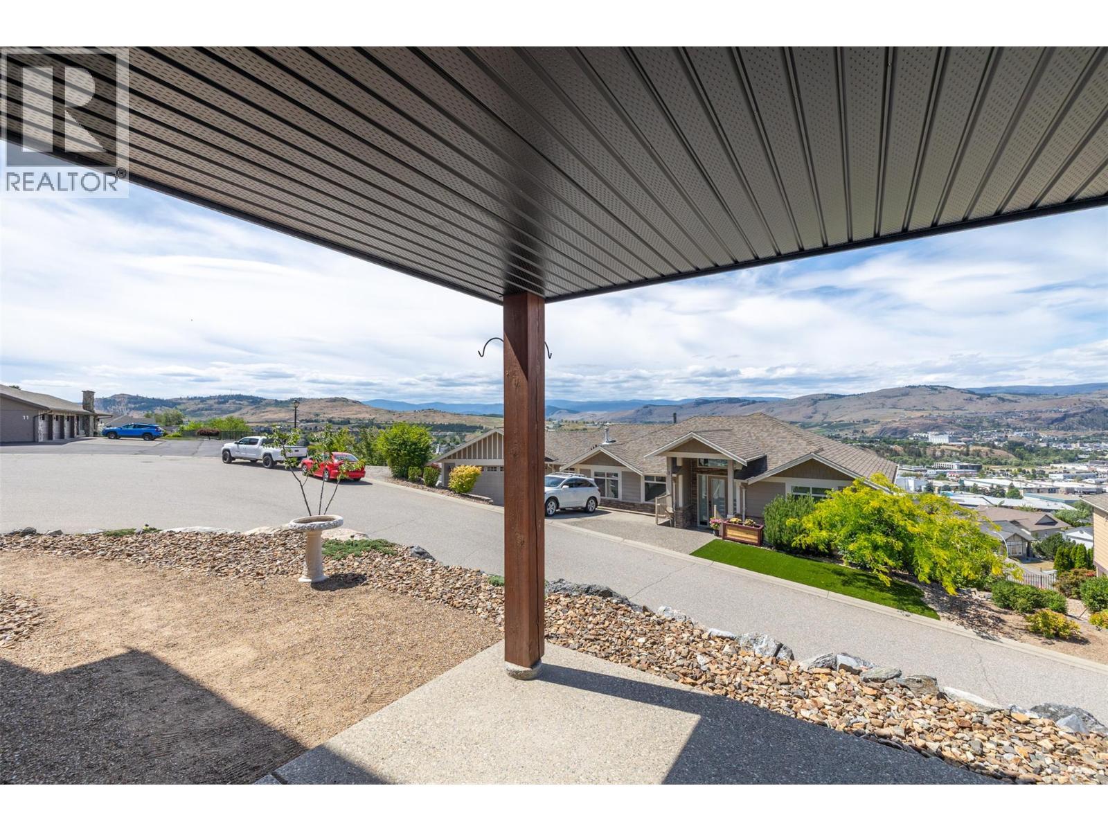 #4 1117 Mt Fosthall Drive - 35