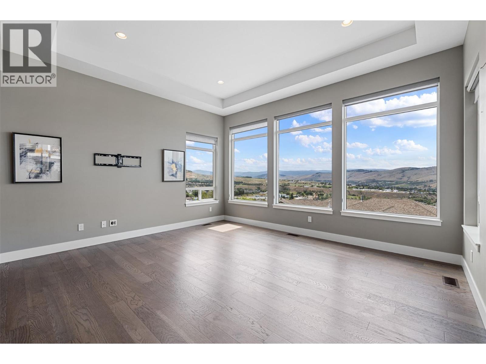 #4 1117 Mt Fosthall Drive - 5
