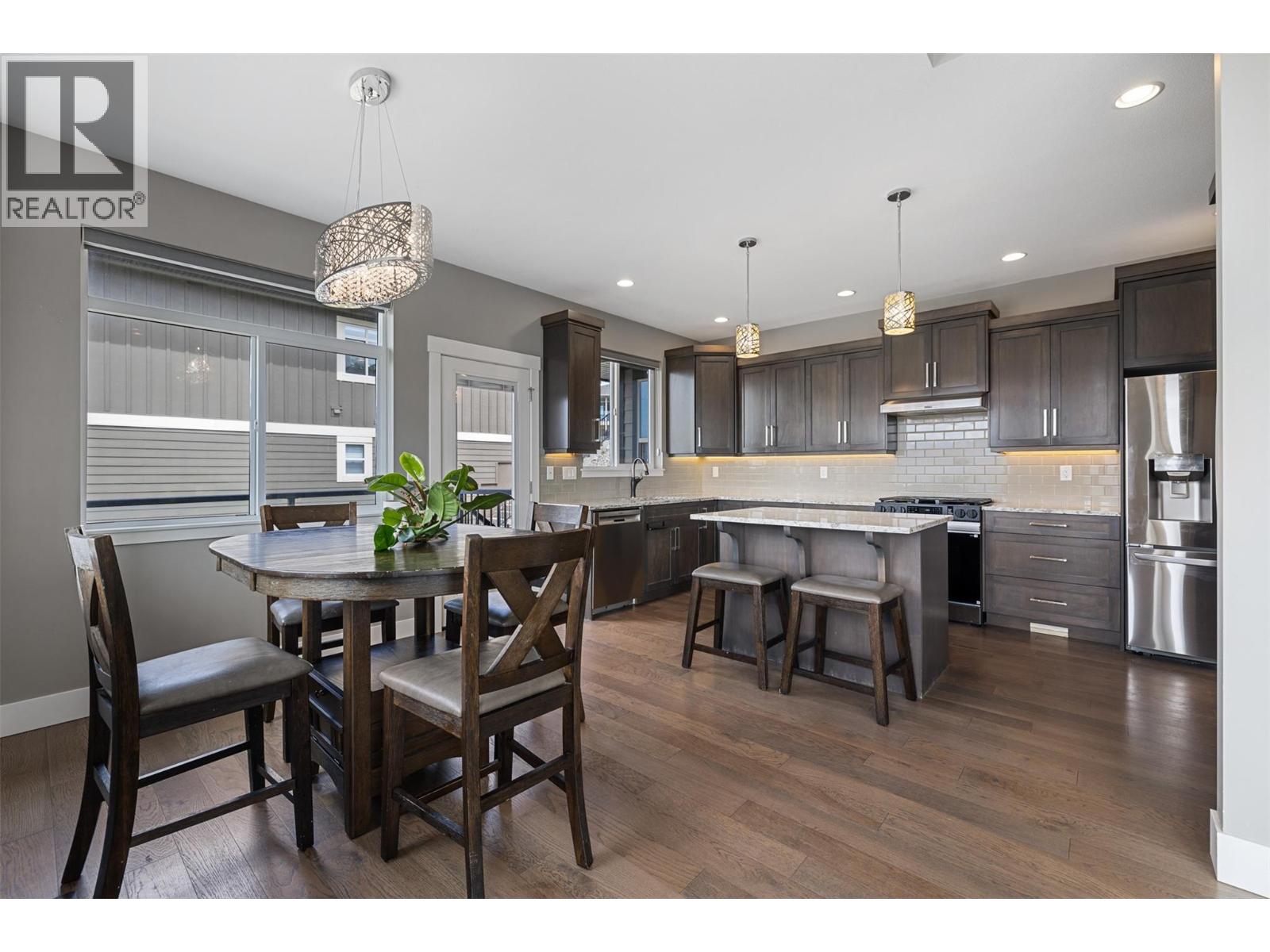 #4 1117 Mt Fosthall Drive - 11
