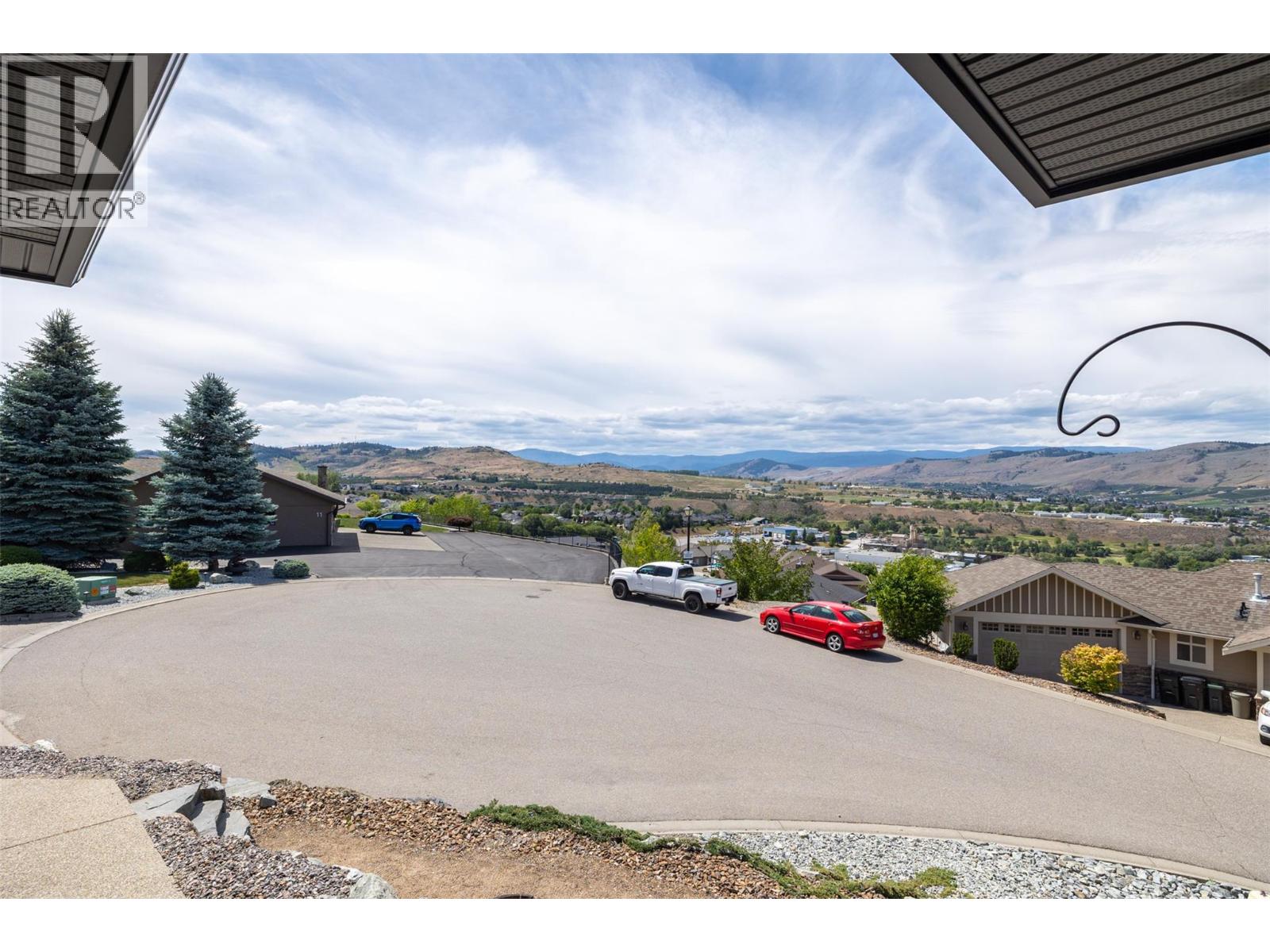 #4 1117 Mt Fosthall Drive - 24