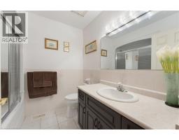 12 Macbride Court, Brantford, ON N3T6J1 Photo 31