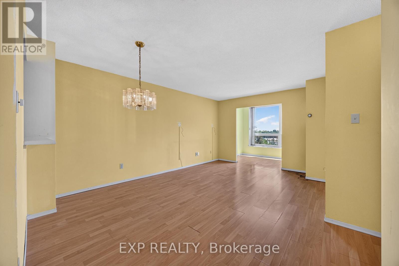 #716 326 MAJOR MACKENZIE DRIVE E - 3