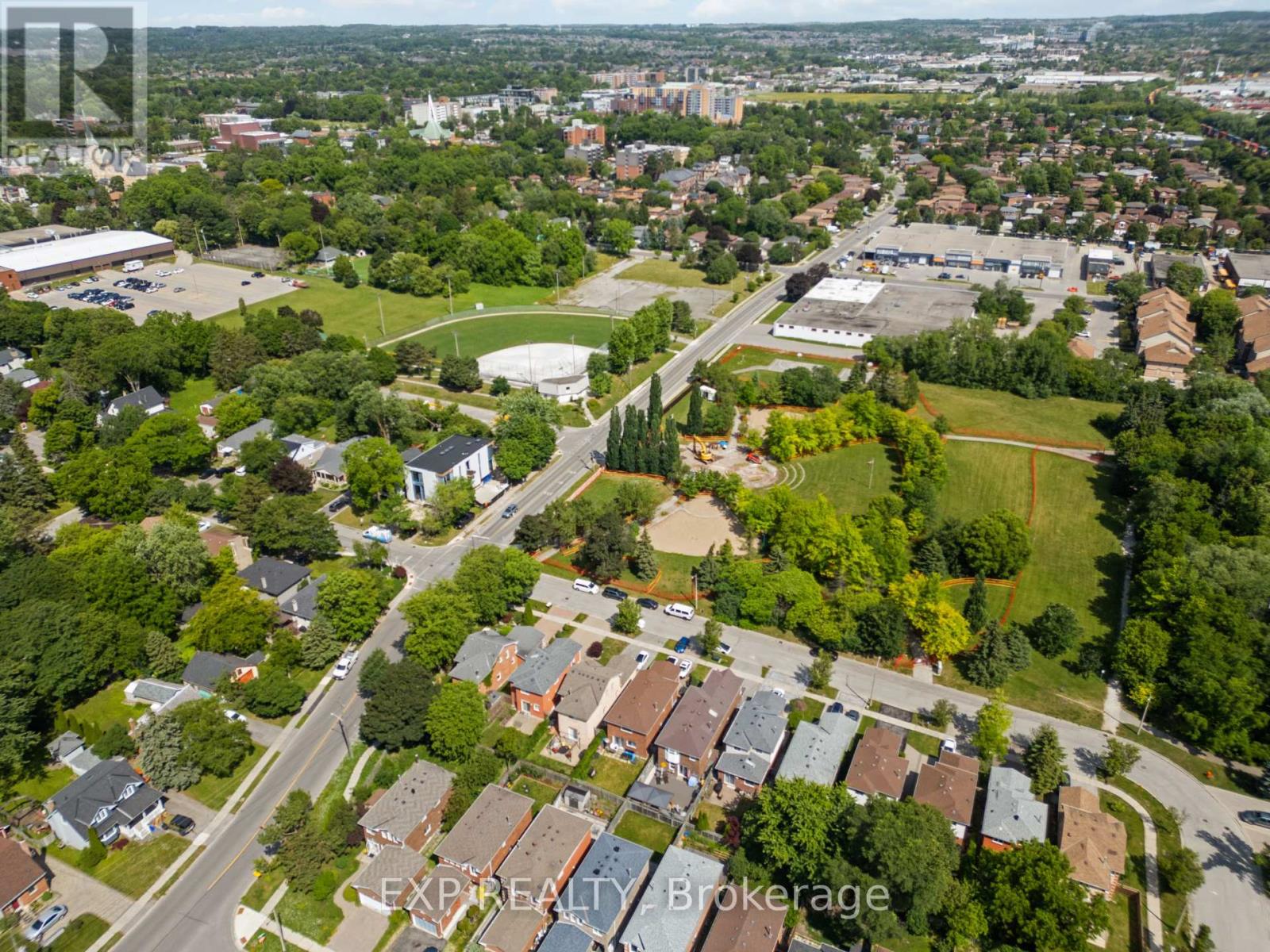 #716 326 MAJOR MACKENZIE DRIVE E - 31