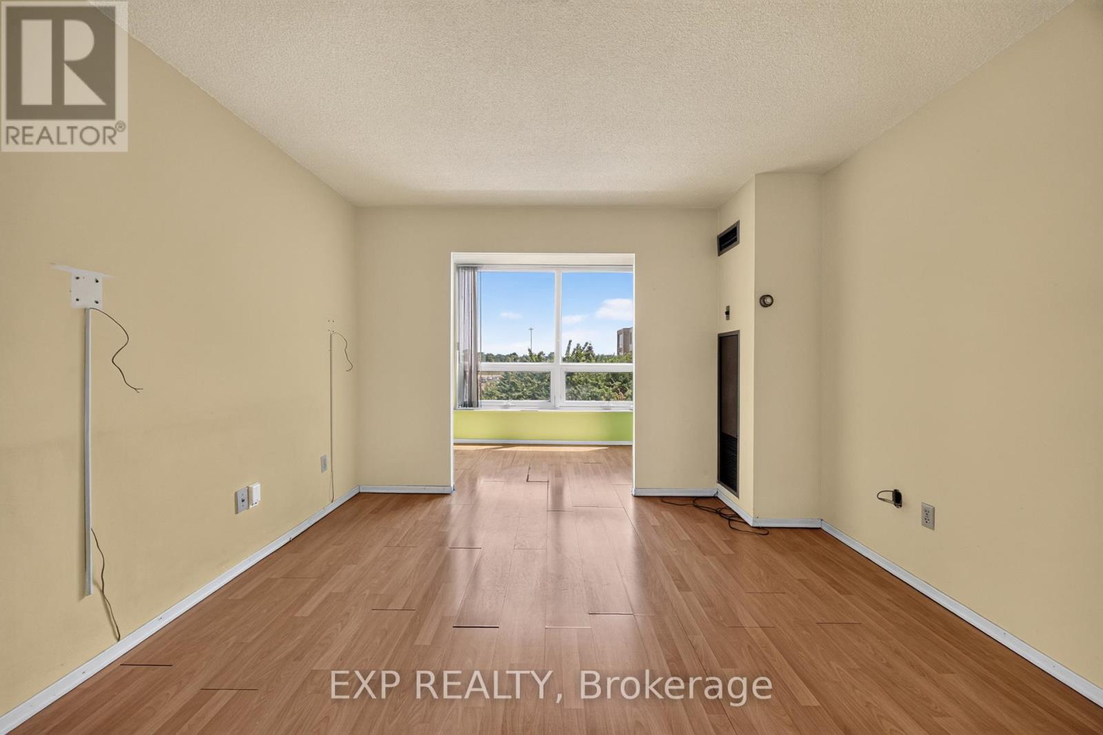 #716 326 MAJOR MACKENZIE DRIVE E - 6