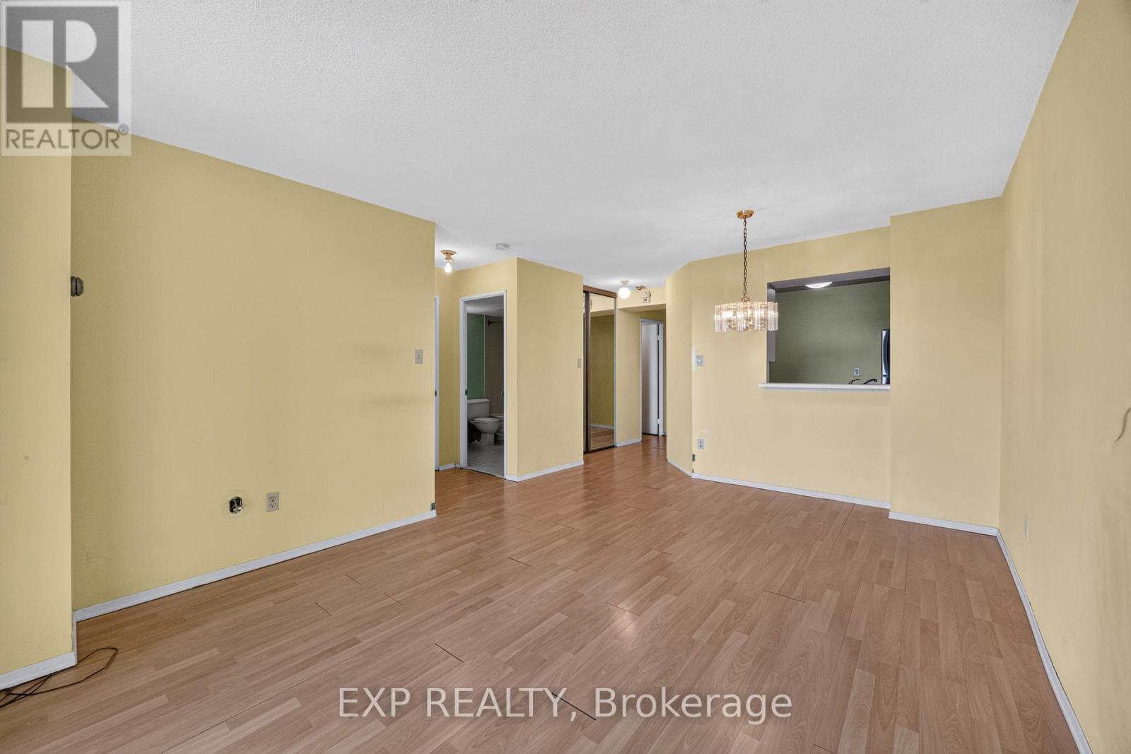 #716 326 MAJOR MACKENZIE DRIVE E - 7