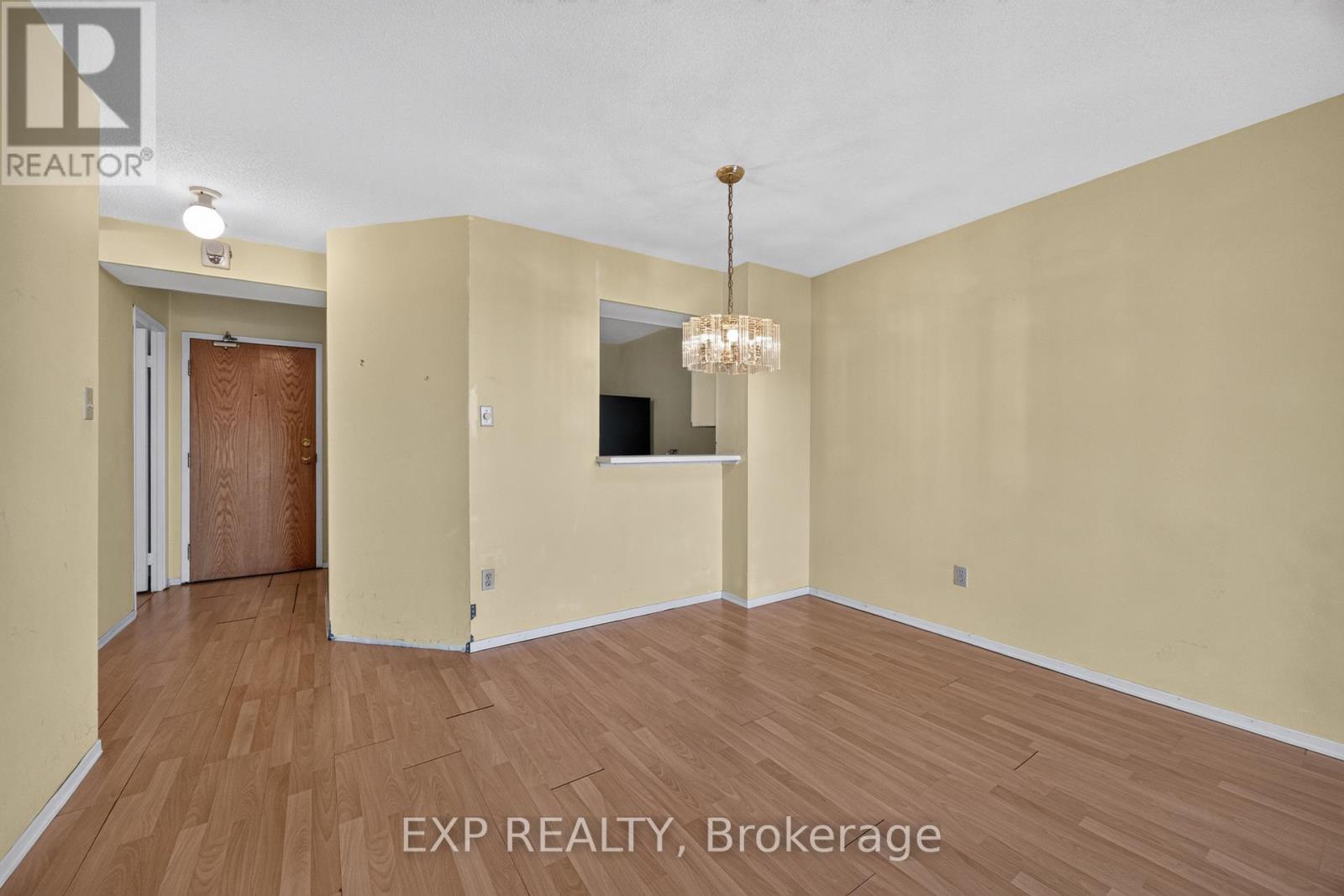 #716 326 MAJOR MACKENZIE DRIVE E - 9