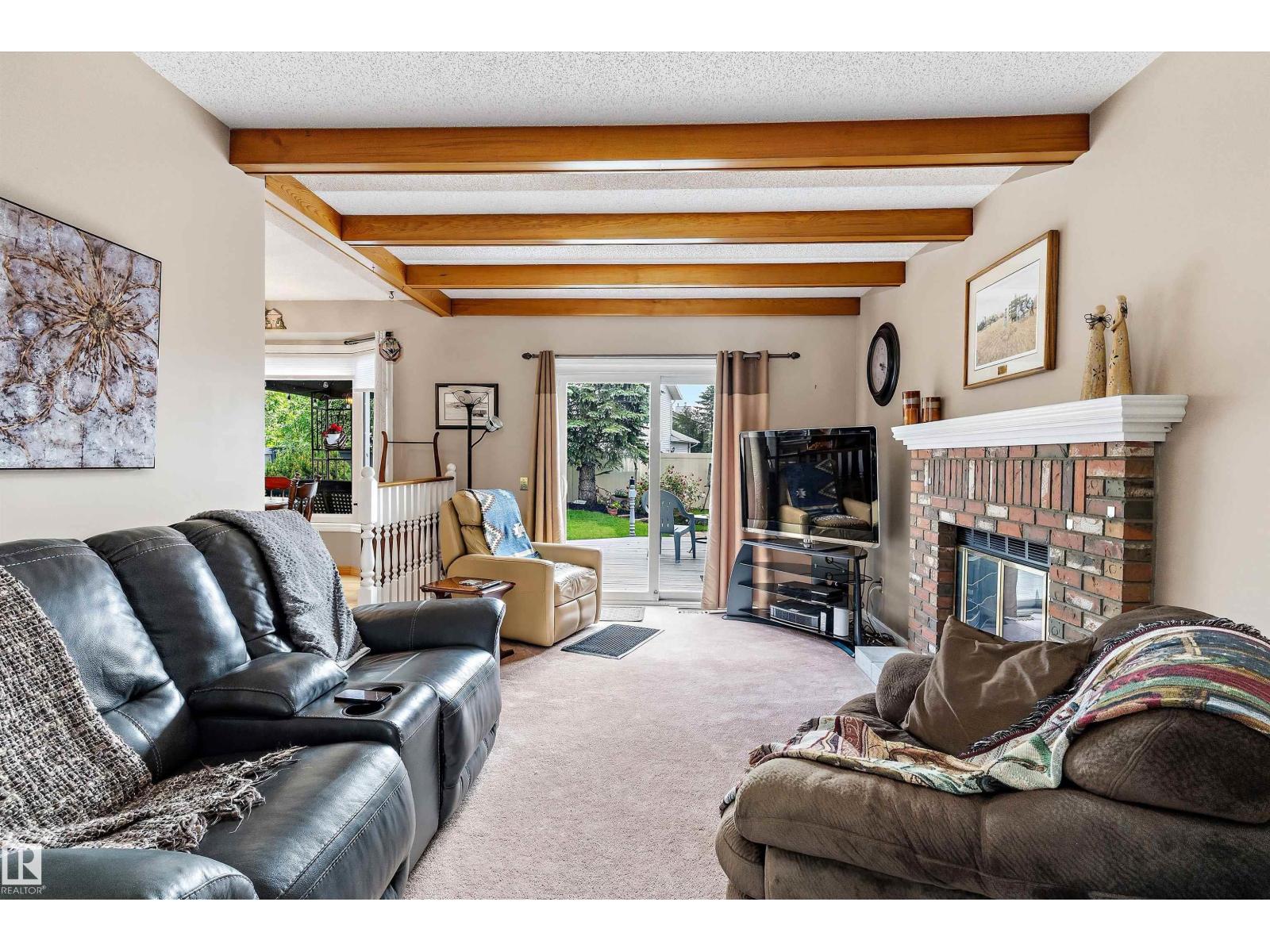 1048 105 ST NW - 12