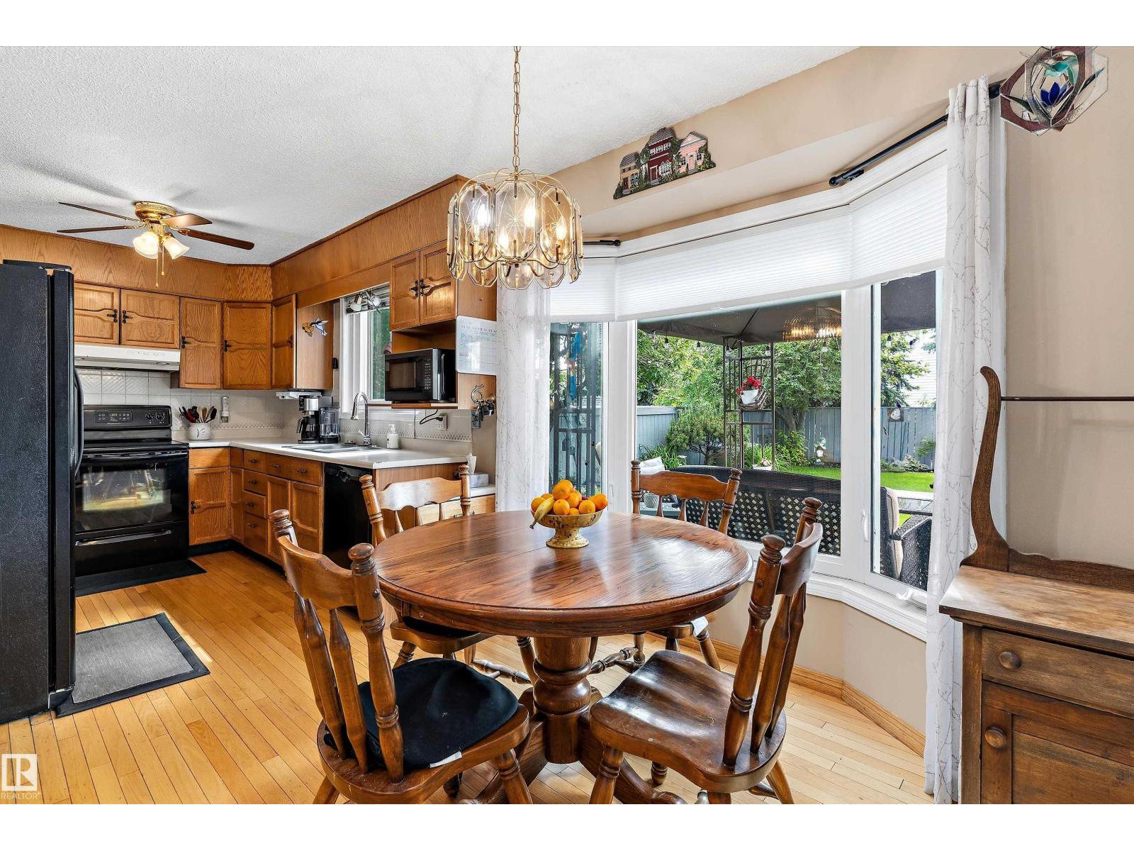 1048 105 ST NW - 16
