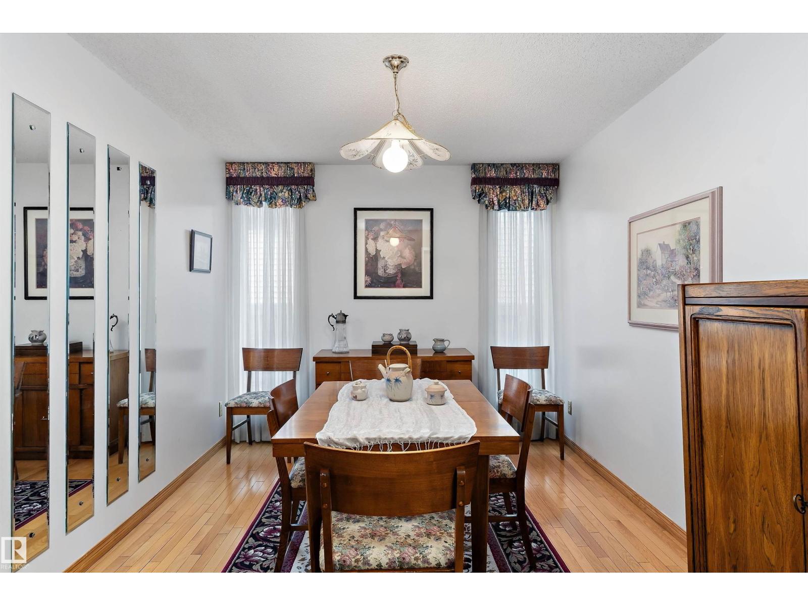 1048 105 ST NW - 23