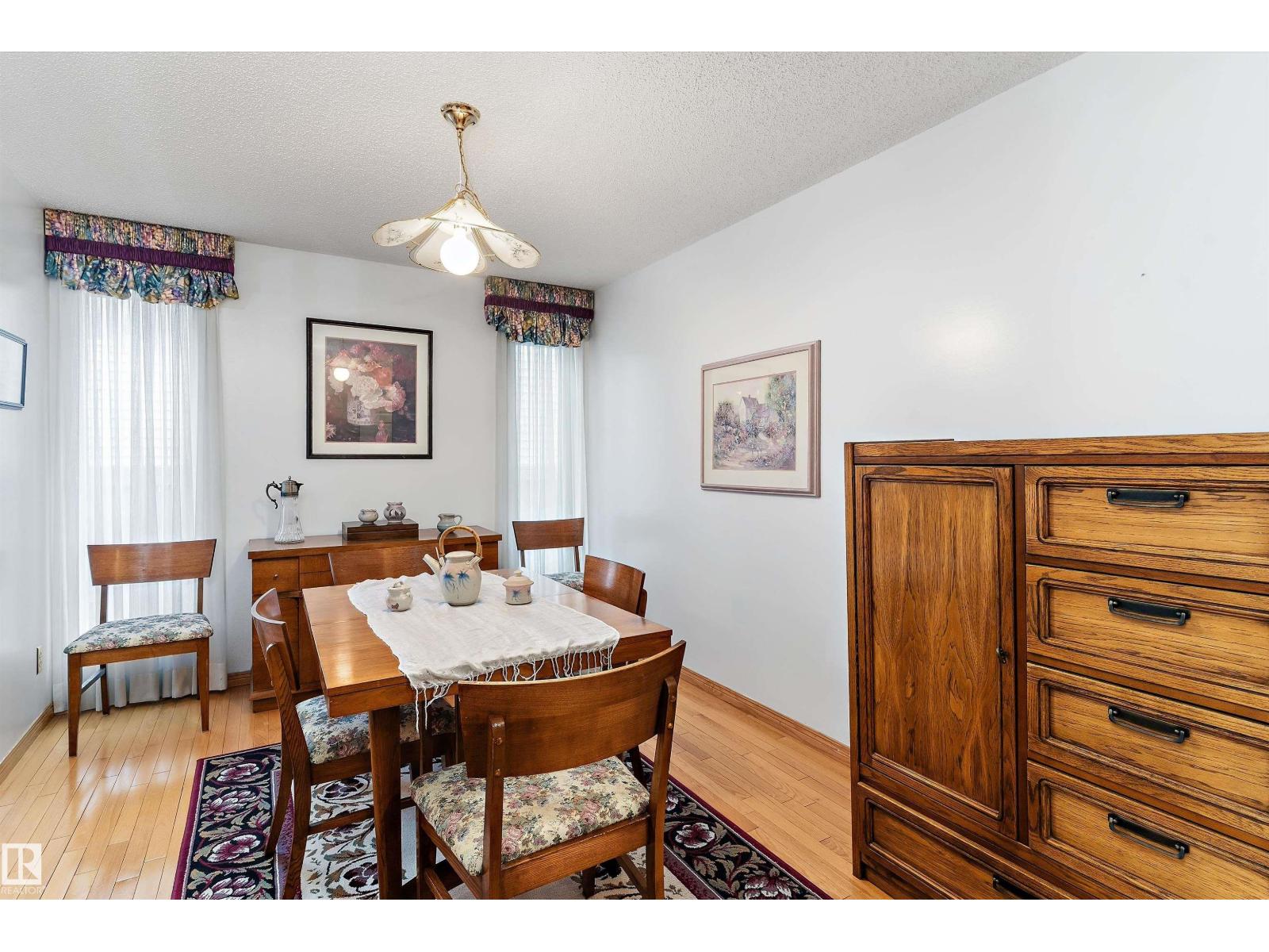 1048 105 ST NW - 24