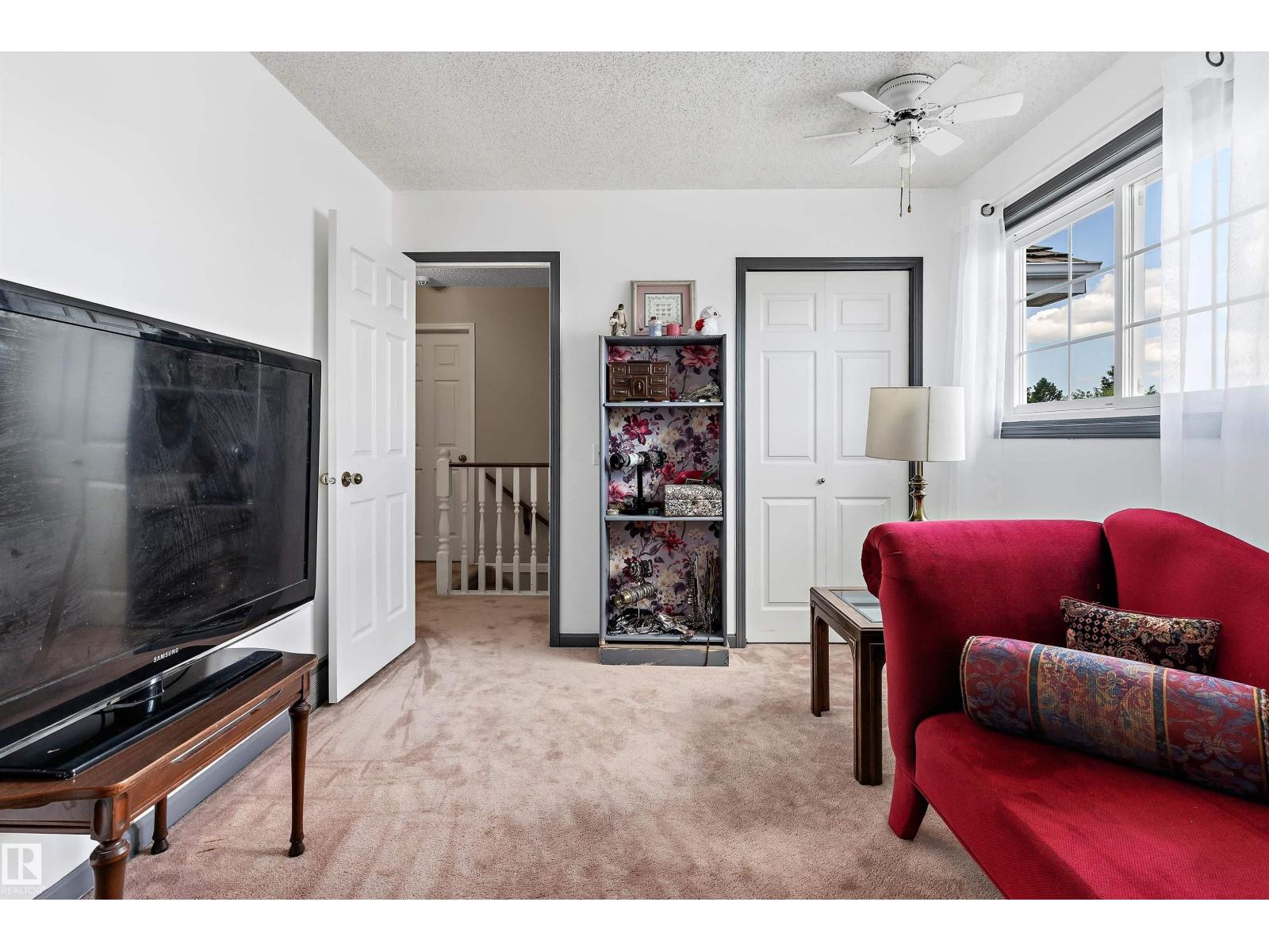 1048 105 ST NW - 28