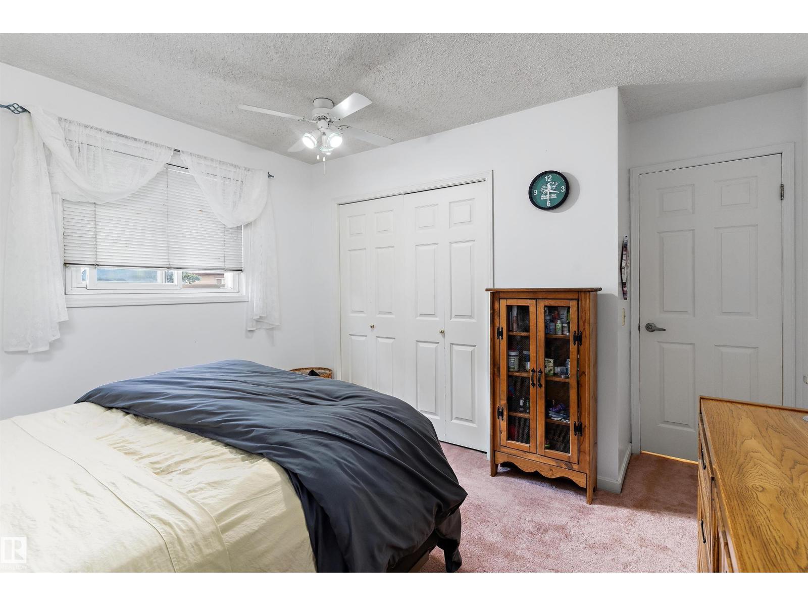 1048 105 ST NW - 30