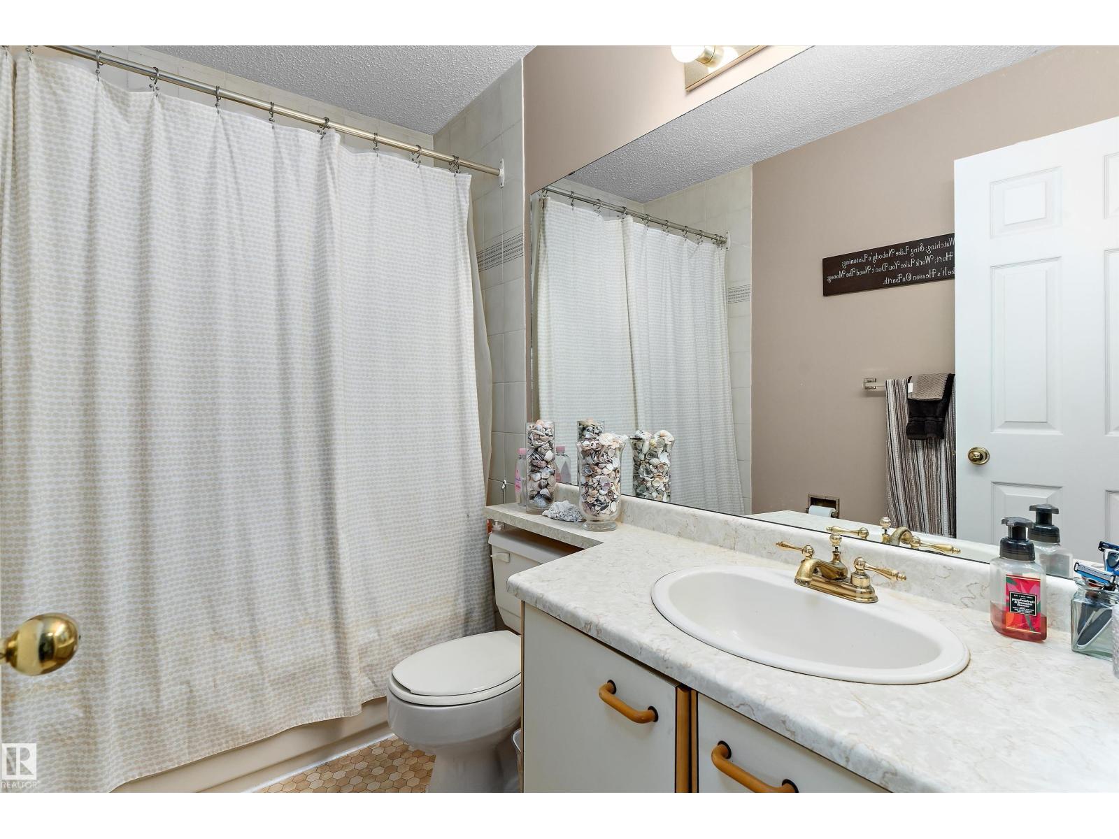 1048 105 ST NW - 31