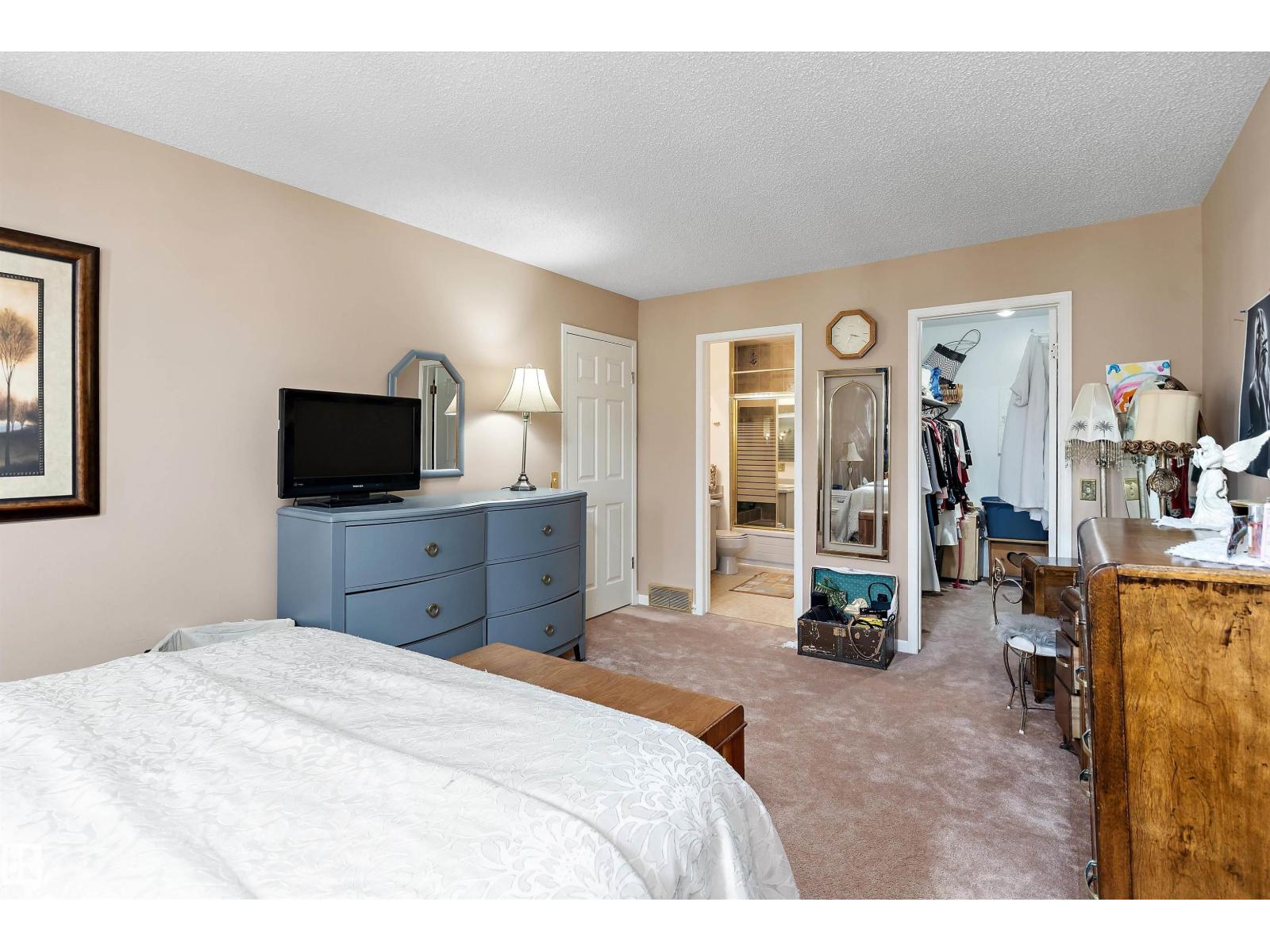 1048 105 ST NW - 36