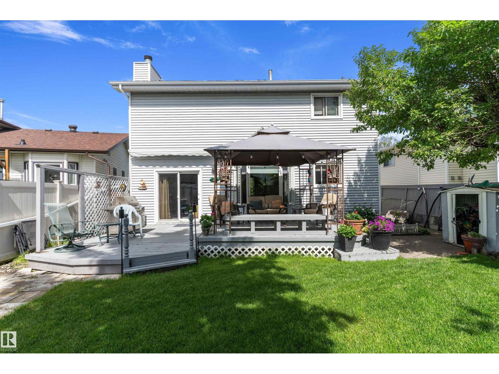 1048 105 ST NW - 38