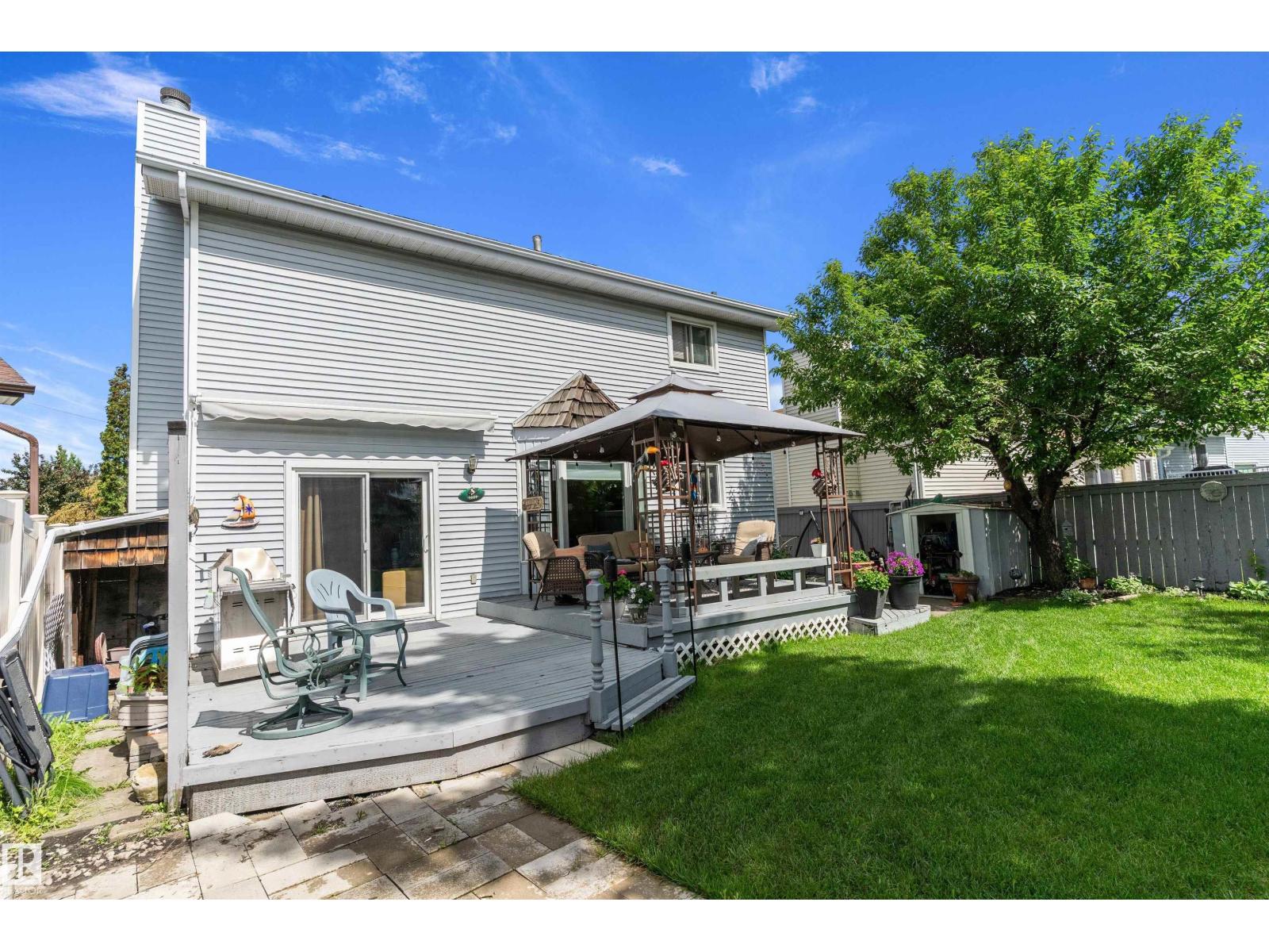 1048 105 ST NW - 40