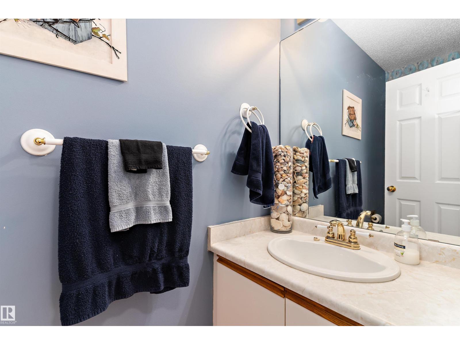 1048 105 ST NW - 7