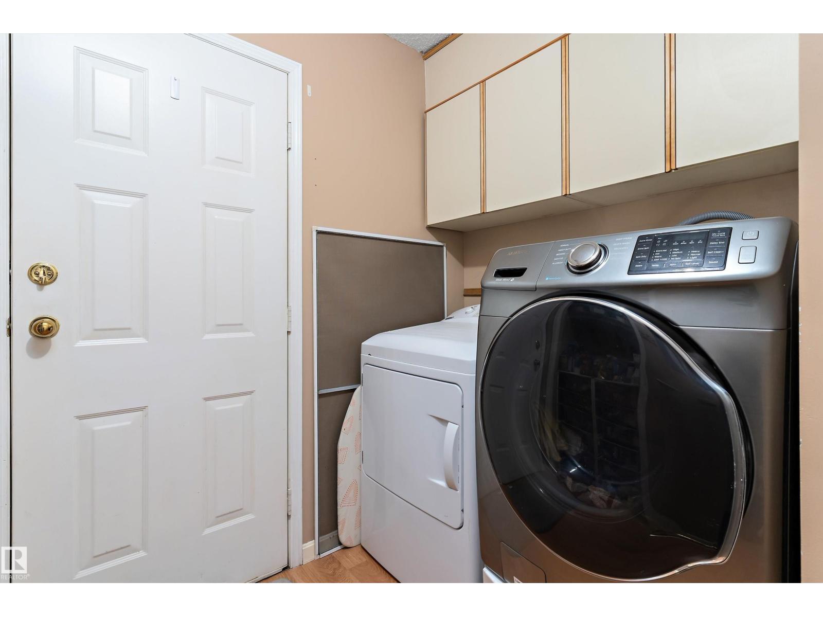 1048 105 ST NW - 8