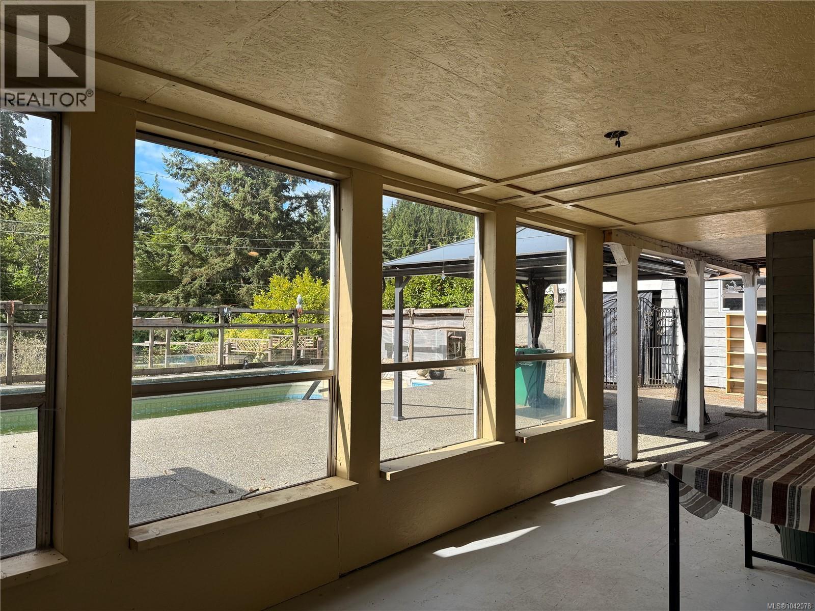 3575 Uplands Dr - 20
