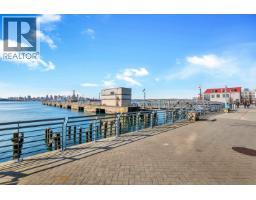 103 185 Victory Ship Way, North Vancouver, BC V7L0G2 Photo 15