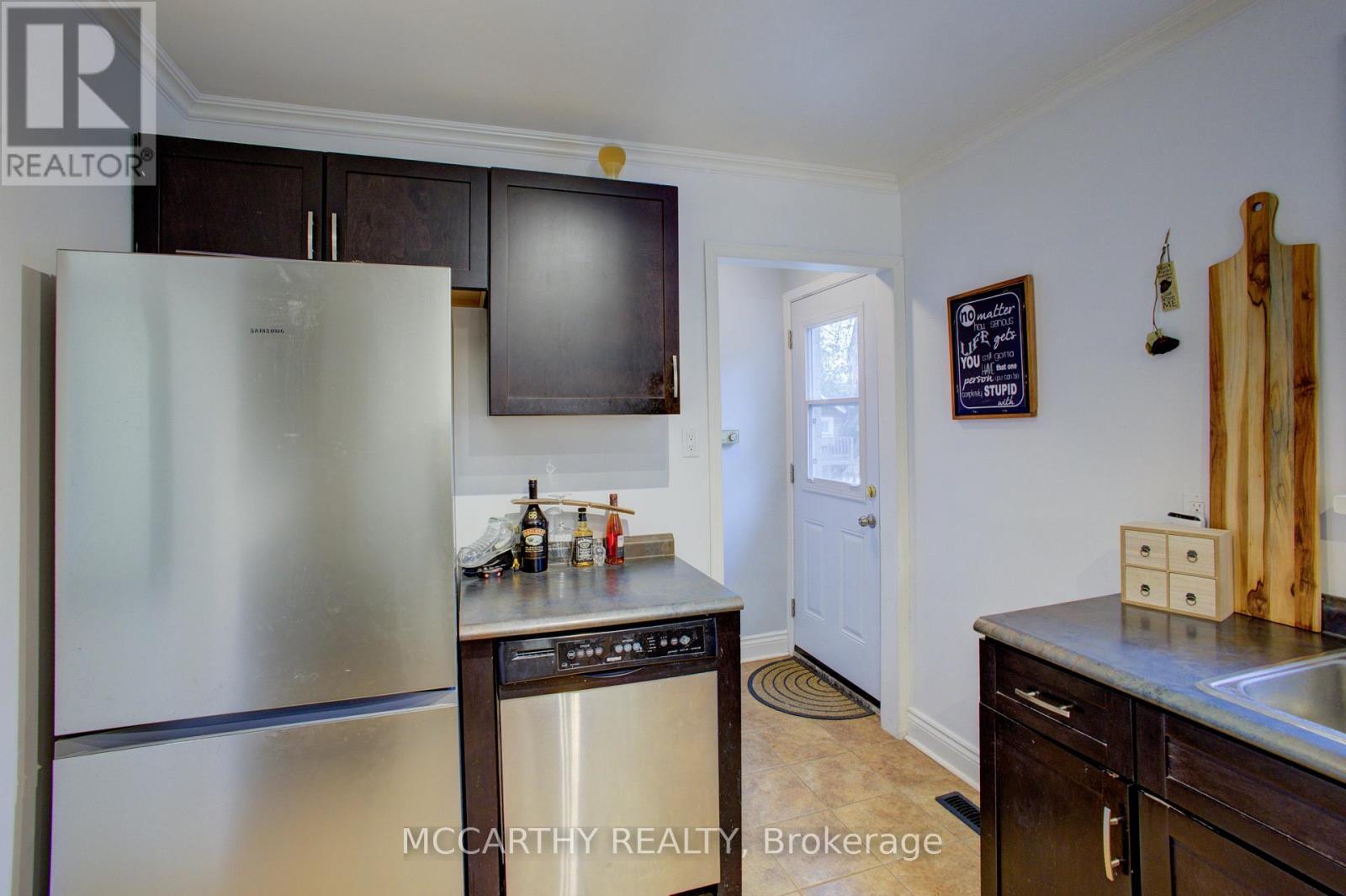 124 MURIEL STREET - 15