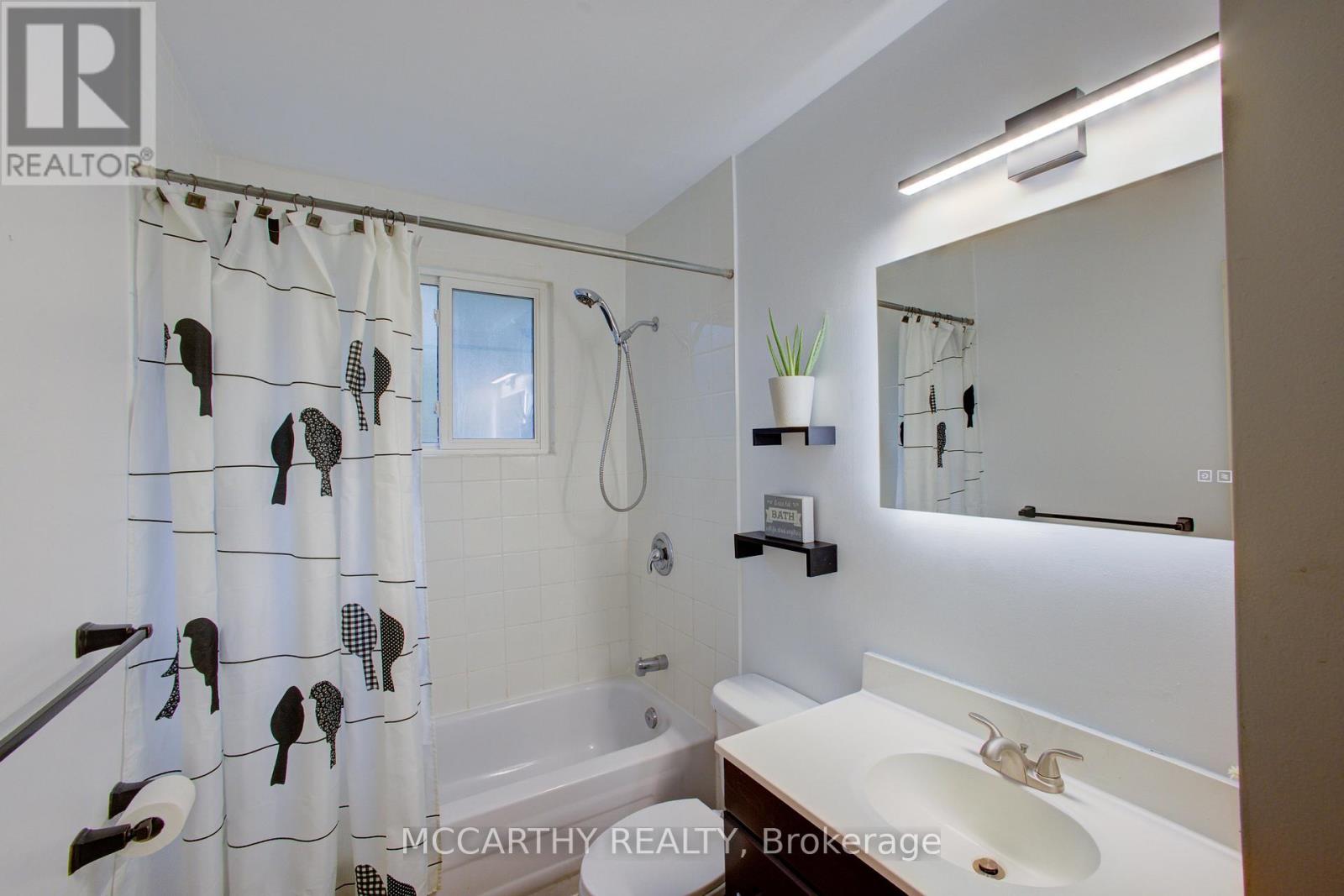 124 MURIEL STREET - 17