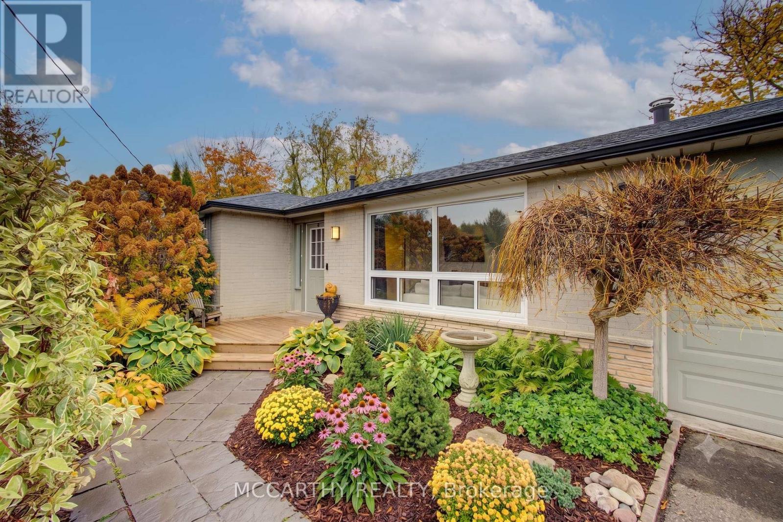 124 MURIEL STREET - 2
