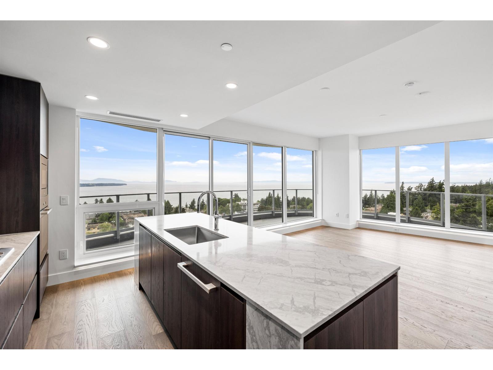 1005 1475 FOSTER STREET, White Rock