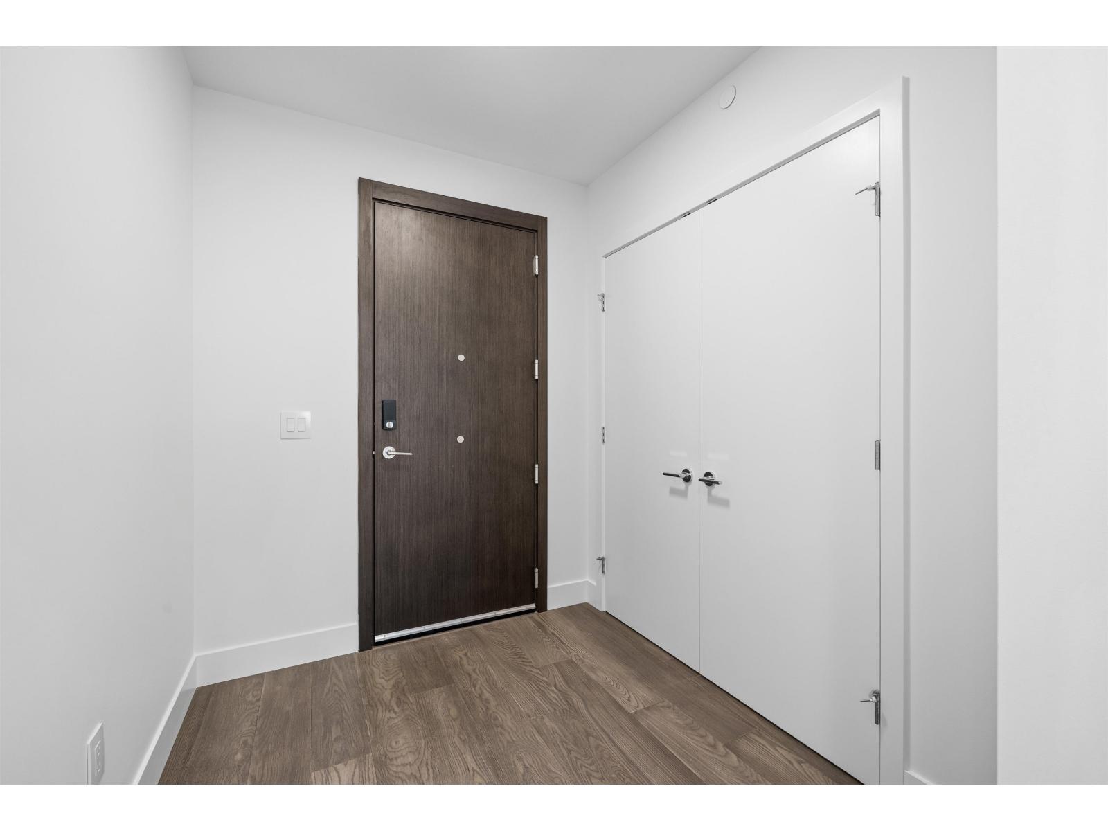 1005 1475 FOSTER STREET, White Rock