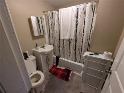 Primary Bedroom - 502 Redwood Avenue, Winnipeg, MB R2W1S8 Photo 7