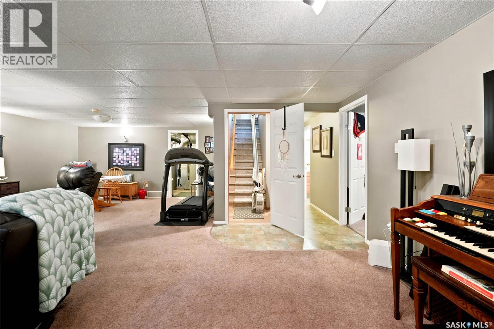 3039 CRANBOURN CRESCENT — photo 30