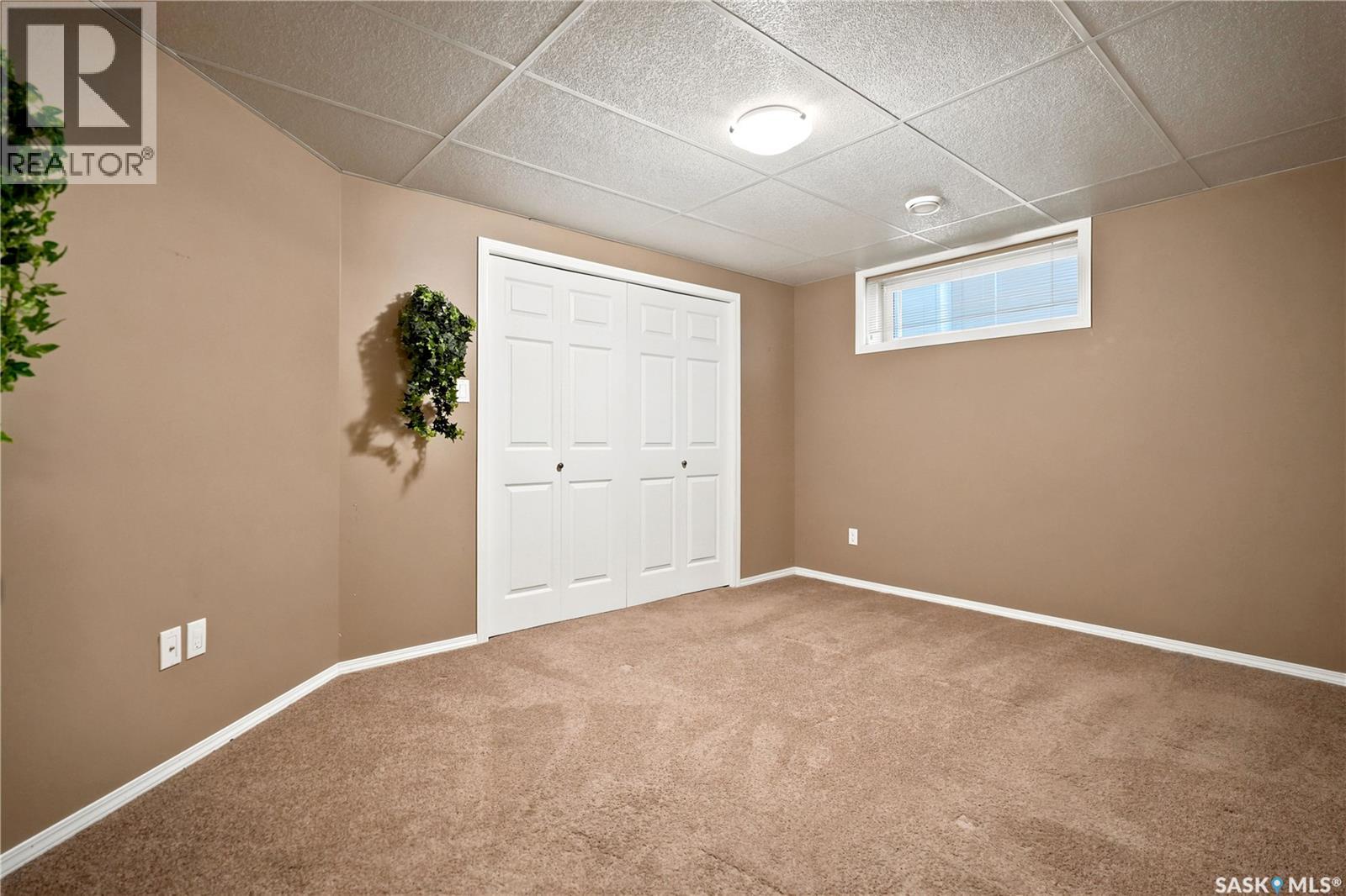 3039 CRANBOURN CRESCENT — photo 38
