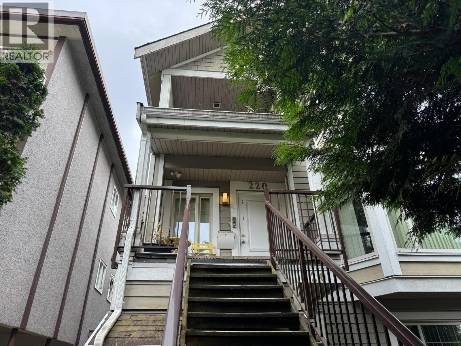 5 Bed, 2 Bath House for Sale in Vancouver – 220 E 15TH AVENUE, Vancouver – MLS# R3141637 - Image 3