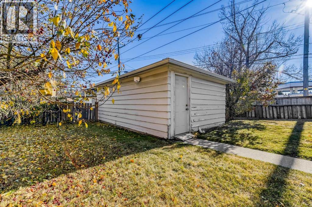 3452 37 Street SW - 3