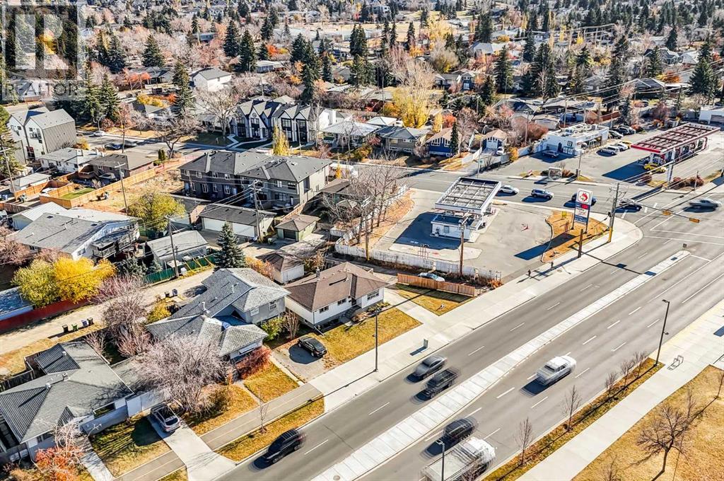 3452 37 Street SW - 18