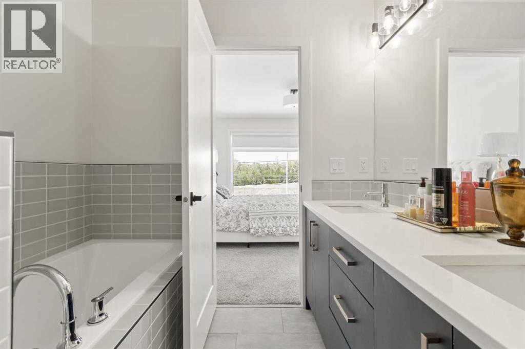 2851 12 Avenue SW - 22