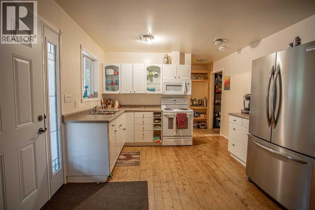 40 & 41 Tugate Drive - 13