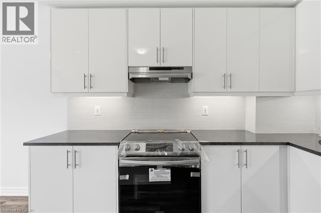 33 ADMIRAL Road - 22