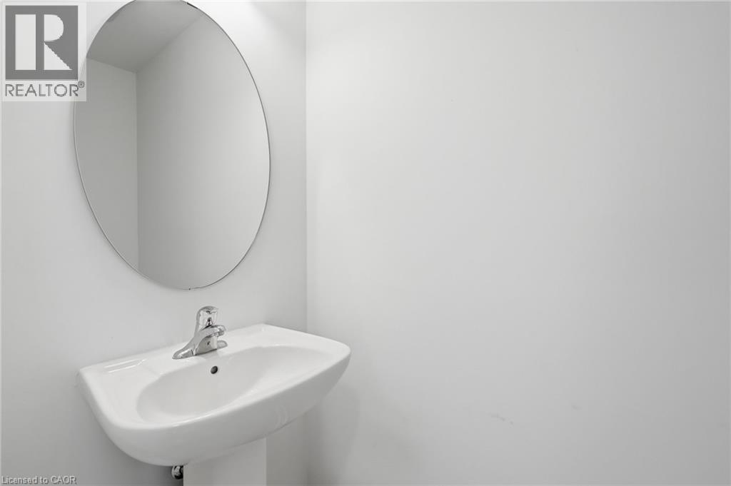 33 ADMIRAL Road - 24