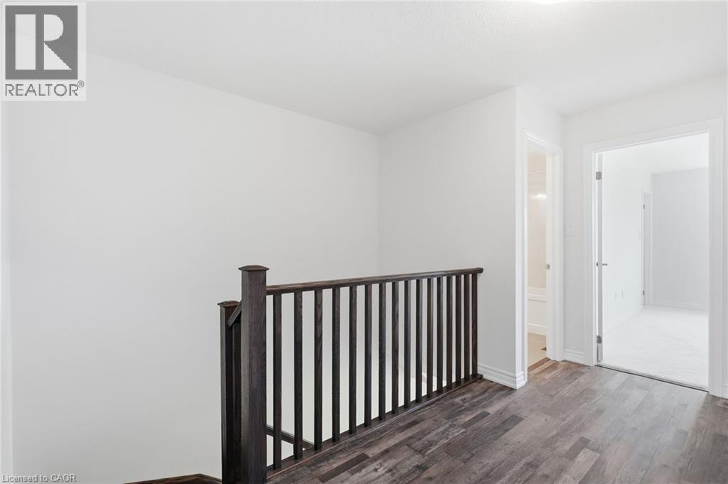 33 ADMIRAL Road - 26