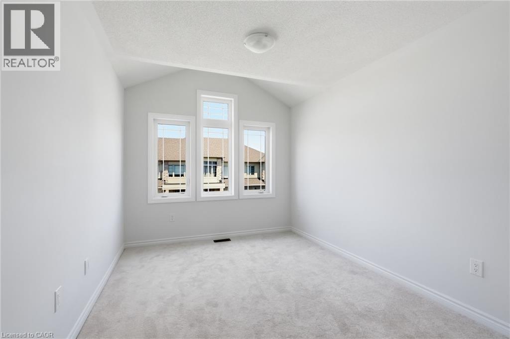 33 ADMIRAL Road - 32
