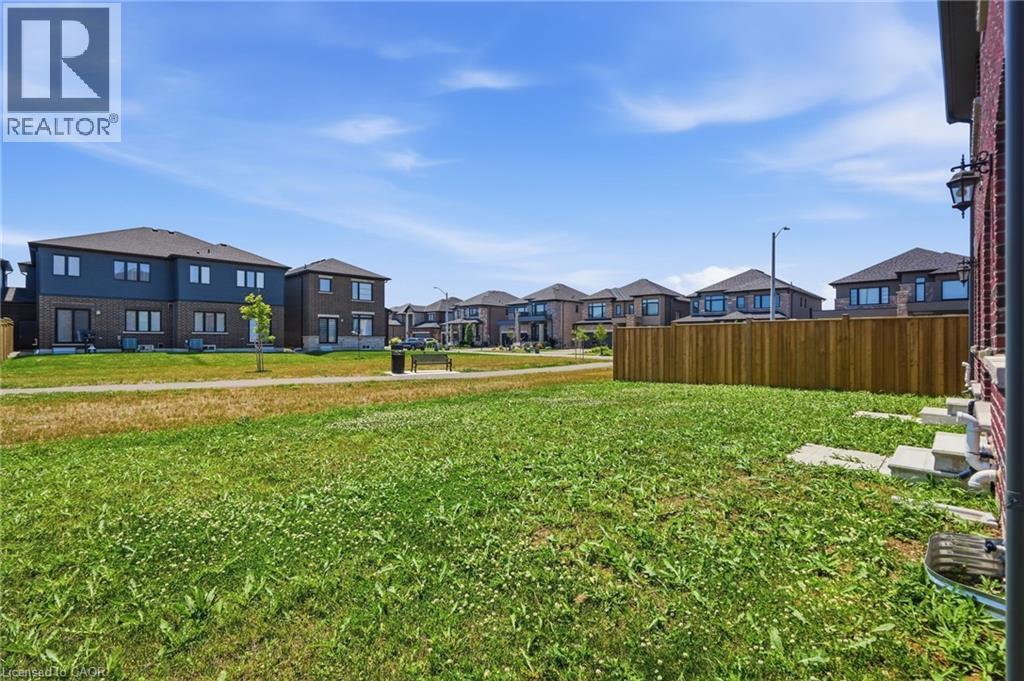 33 ADMIRAL Road - 41