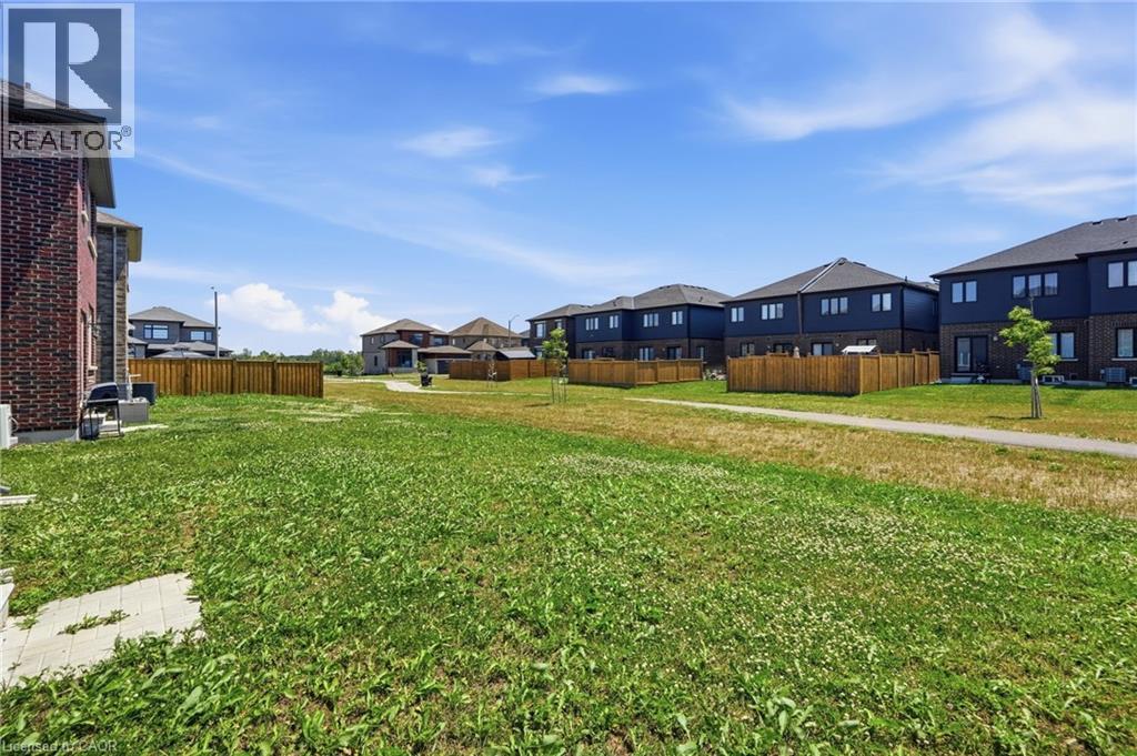 33 ADMIRAL Road - 45