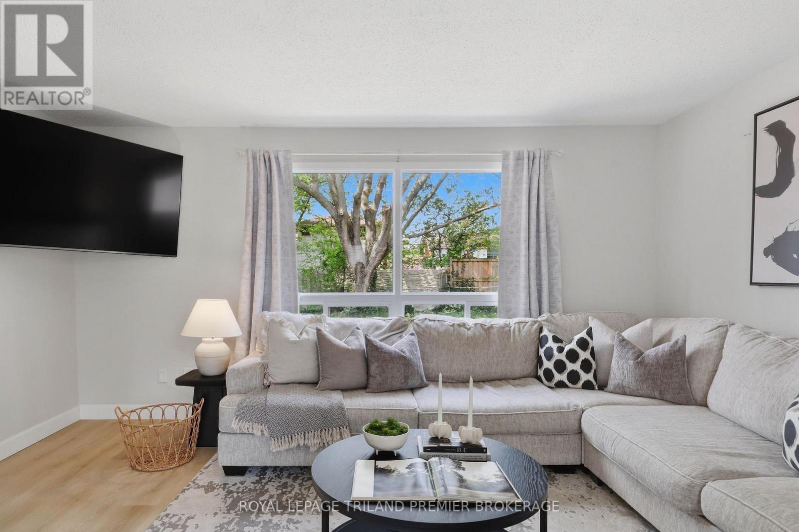 #4 135 BELMONT DRIVE - 13