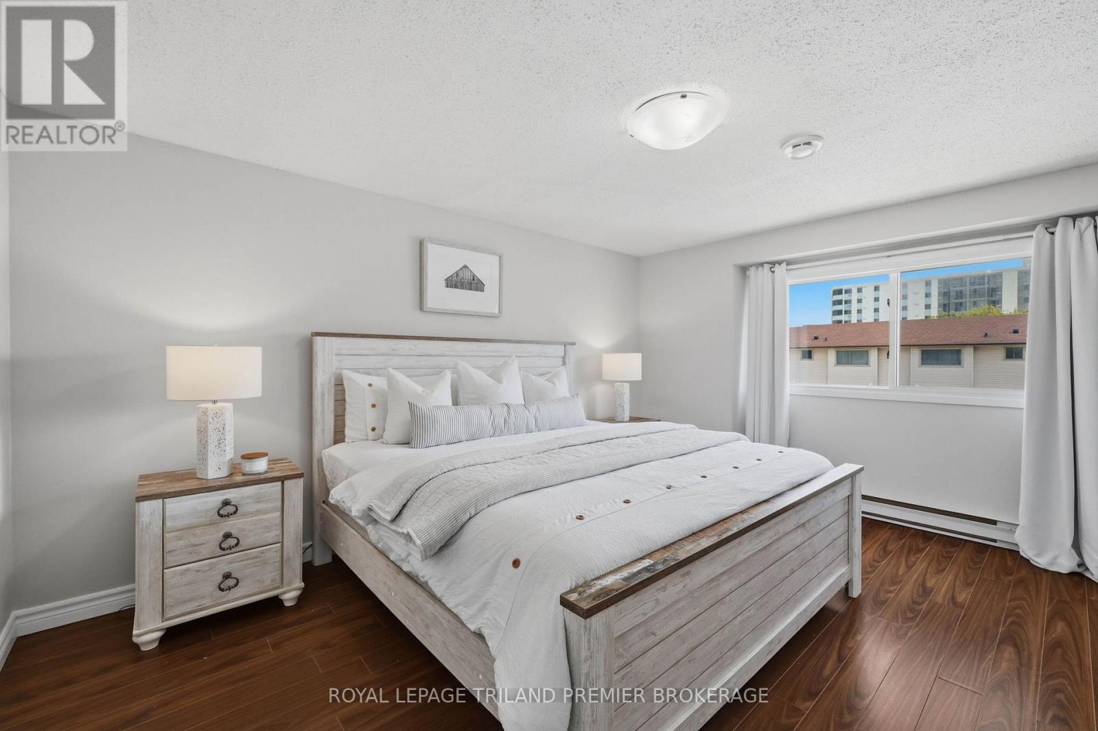 #4 135 BELMONT DRIVE - 18