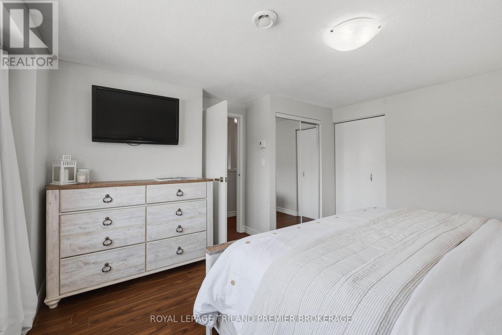 #4 135 BELMONT DRIVE - 19