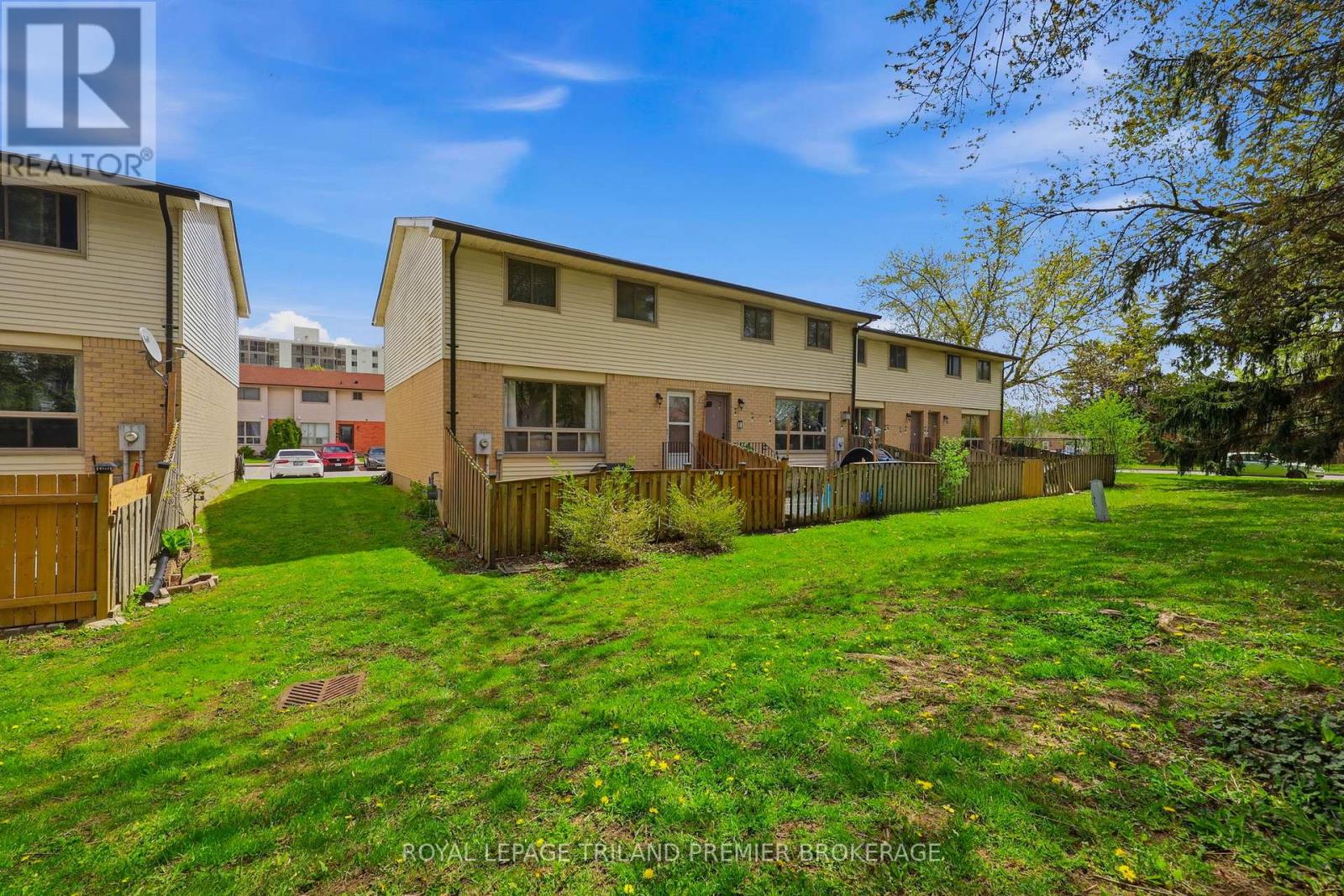 #4 135 BELMONT DRIVE - 32