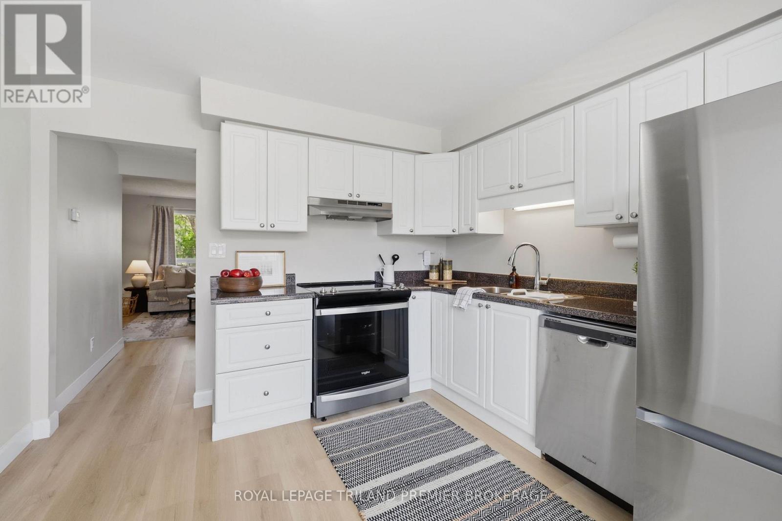#4 135 BELMONT DRIVE - 6